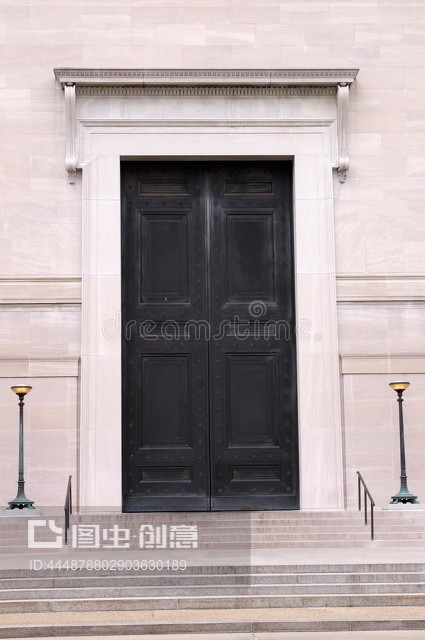 大型金属门与铸铝门 坚不可摧的品质之选